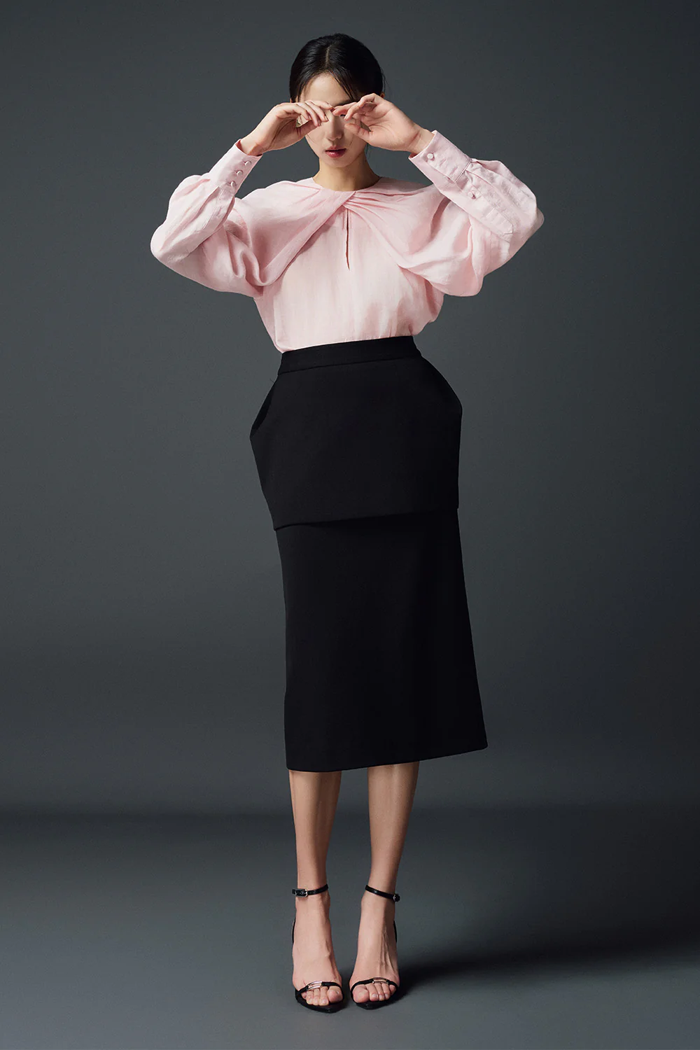 Remi Straight Cuff Sleeved Linen Top