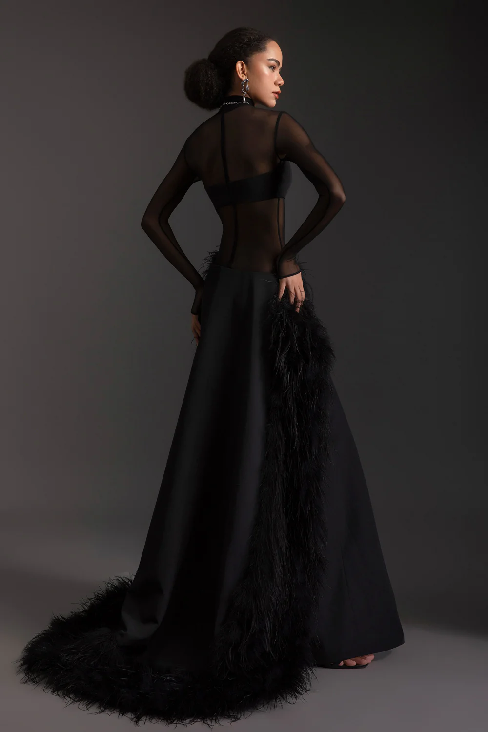 Plume High Neck Feather Set