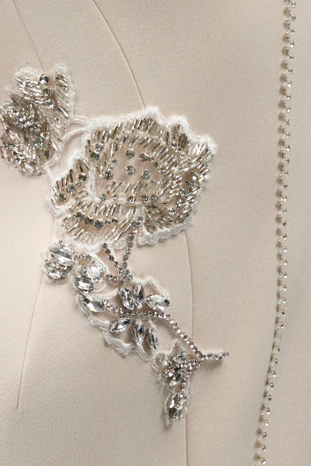 Eirlys Sheath Puffy Sleeved Crepe Floor Length Dress