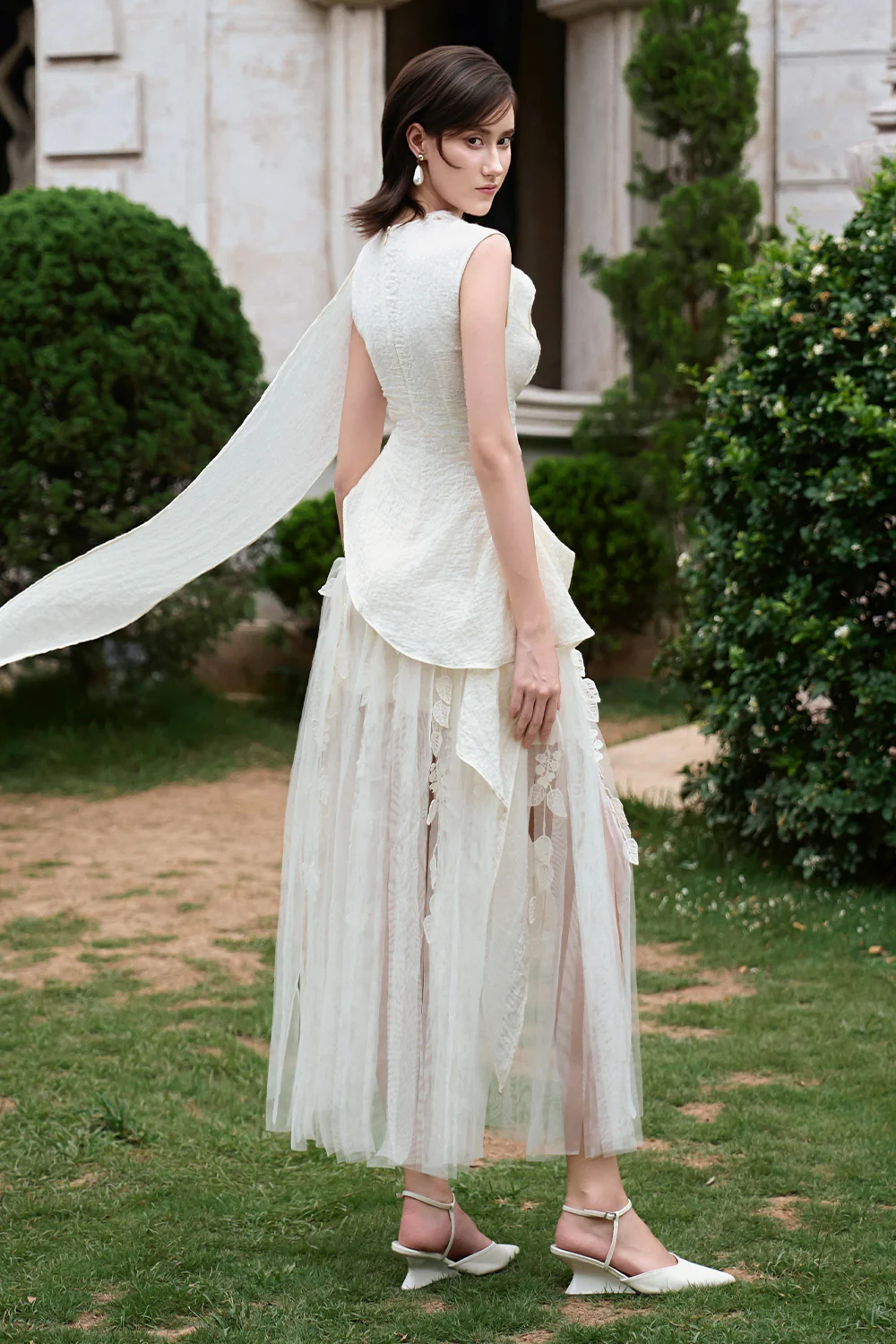 Dewlight Asymmetric Jacquard Top