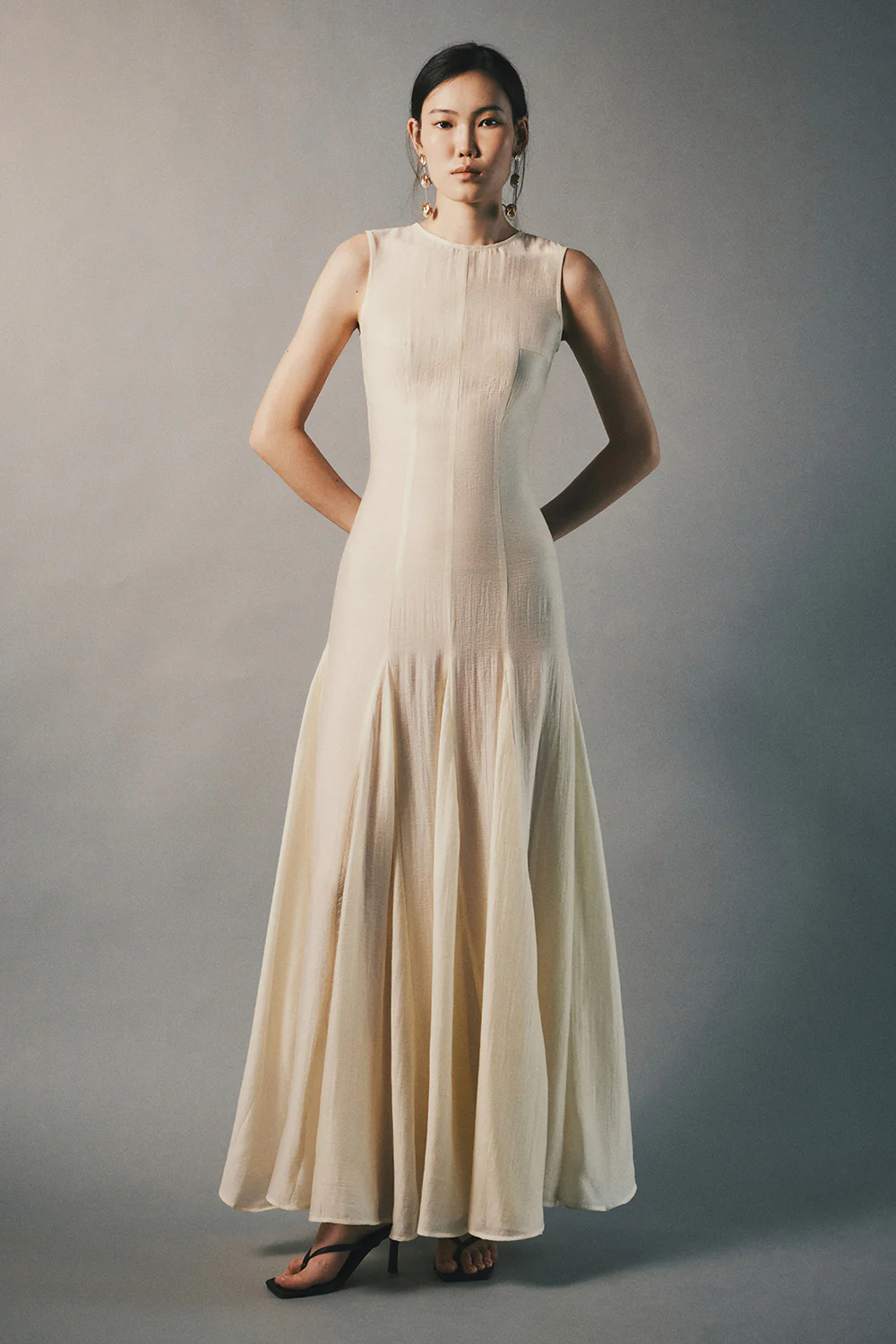 Stillwind Round Neck Draped Maxi Dress