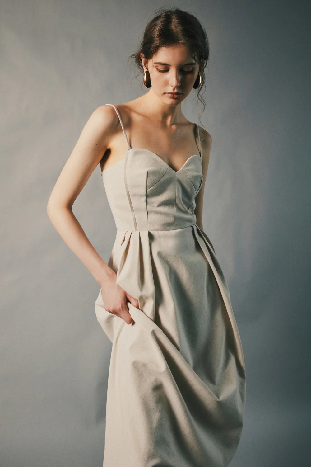 Sculpted Strap Sweetheart Pleated Maxi Dress