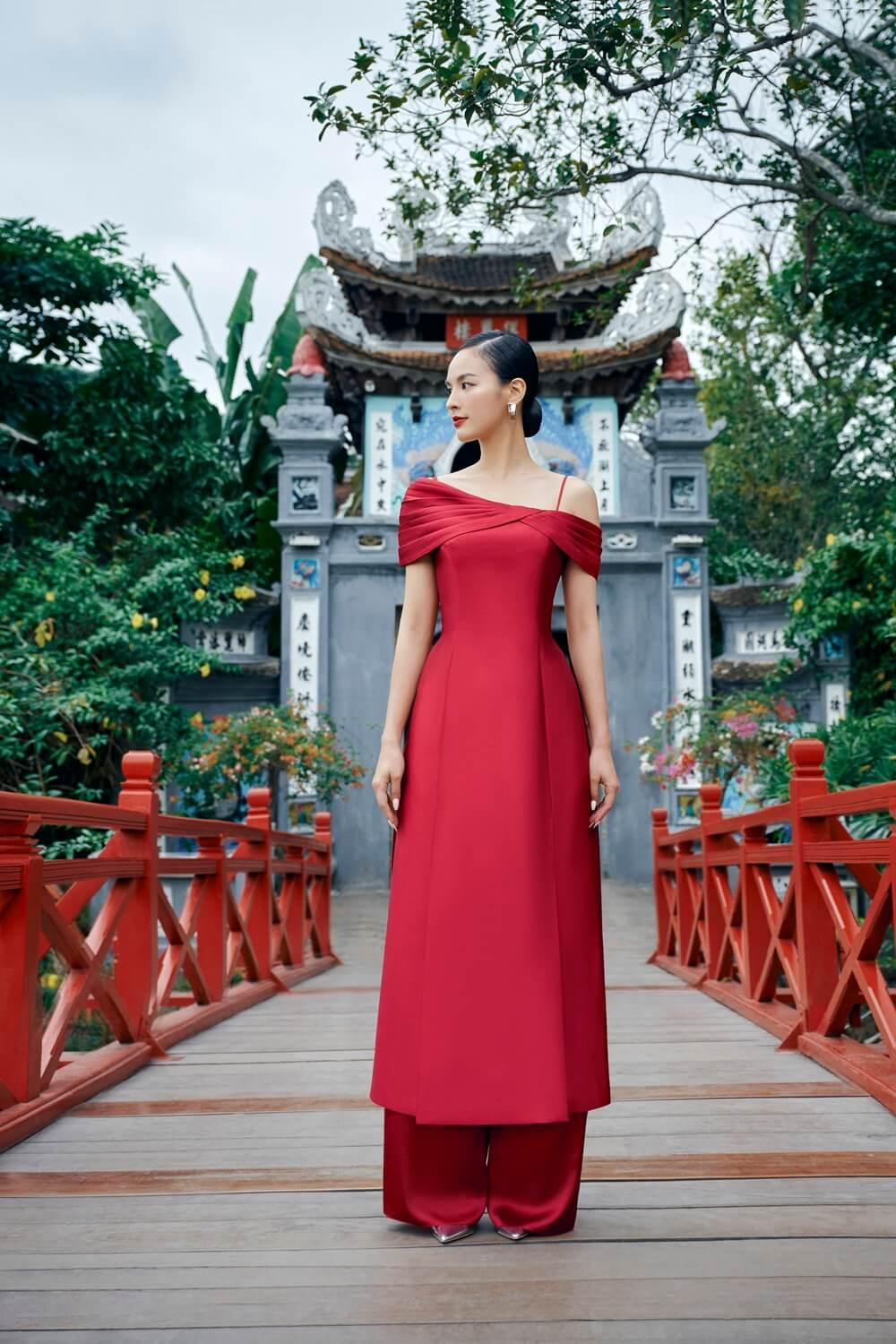 Inh La Asymmetric Shoulder Ao Dai