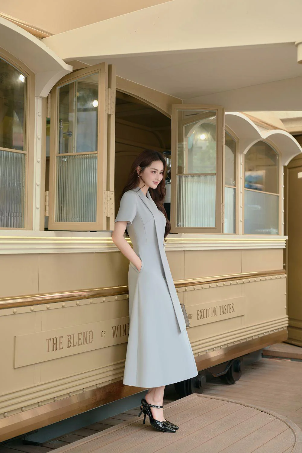 Hily A-line V-Neck Linen Cotton Midi Dress