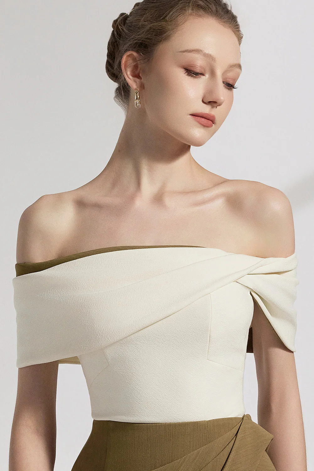 Sora Bodycon Off-Shoulder Cotton Crepe Top