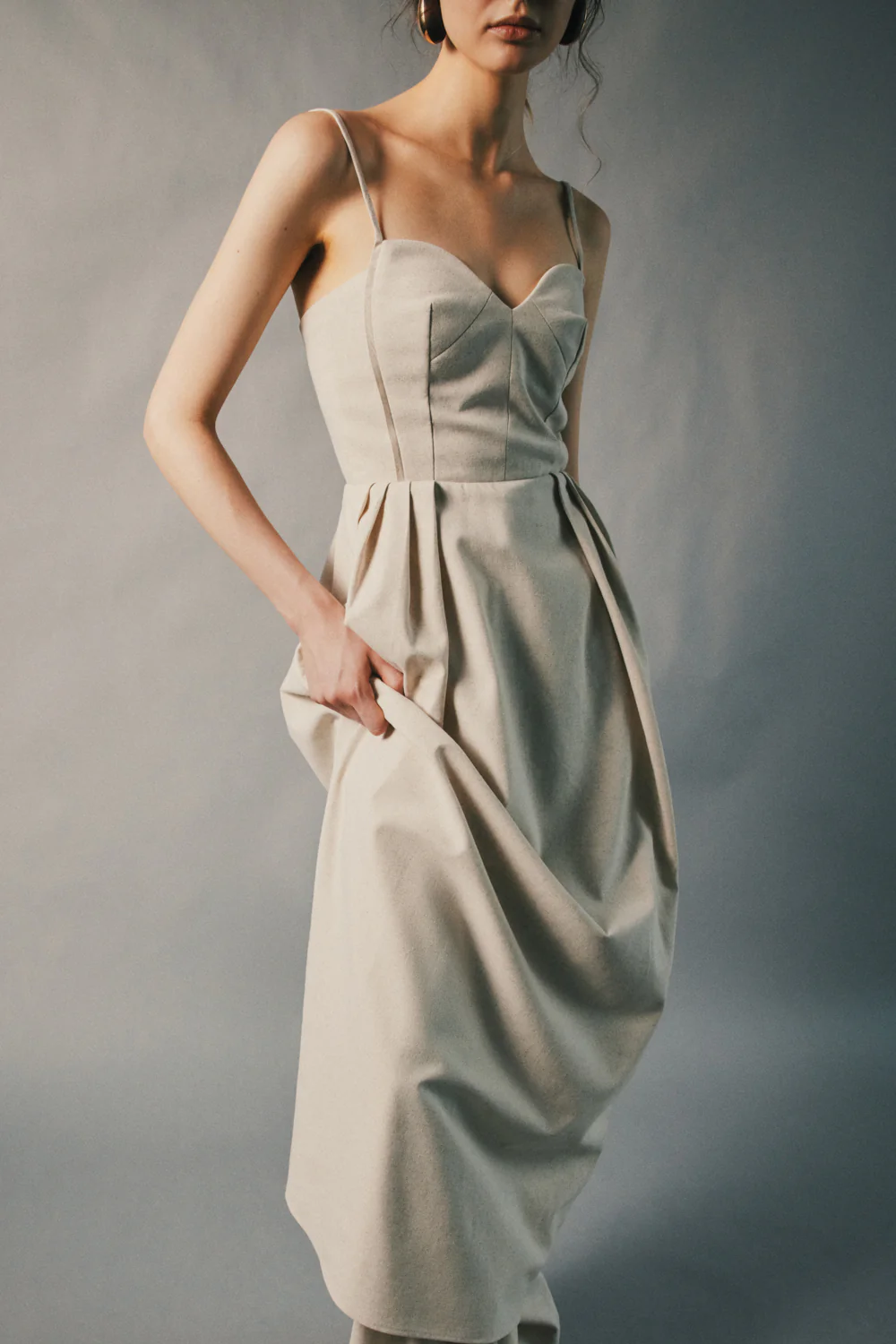 Sculpted Strap Sweetheart Pleated Maxi Dress