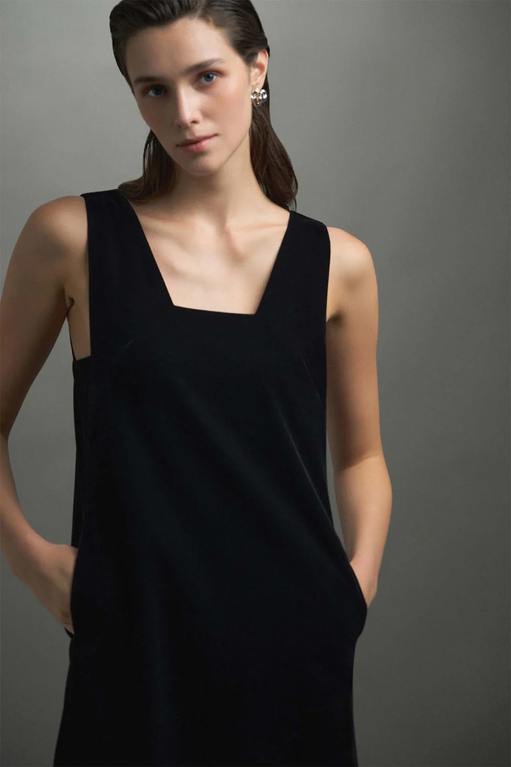 Laura Trapeze Neck Velvet Midi Dress