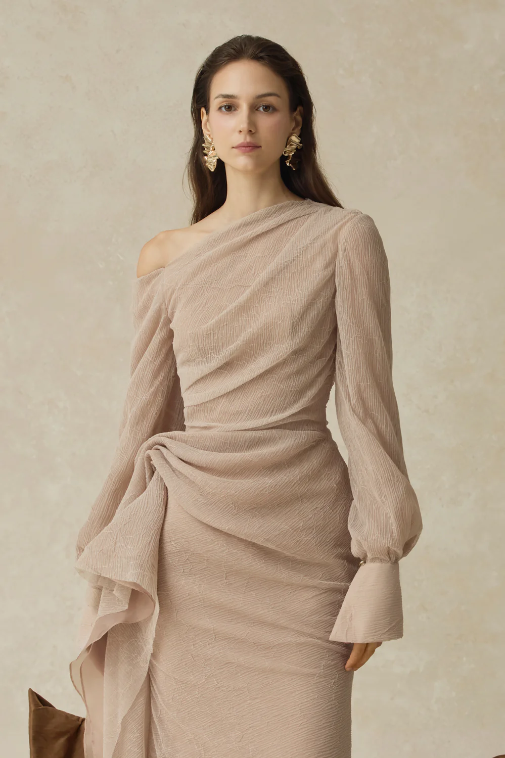 Elarion Asymmetric Neck Draped Midi Dress