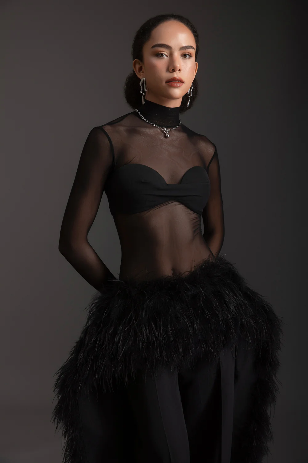 Plume High Neck Feather Set