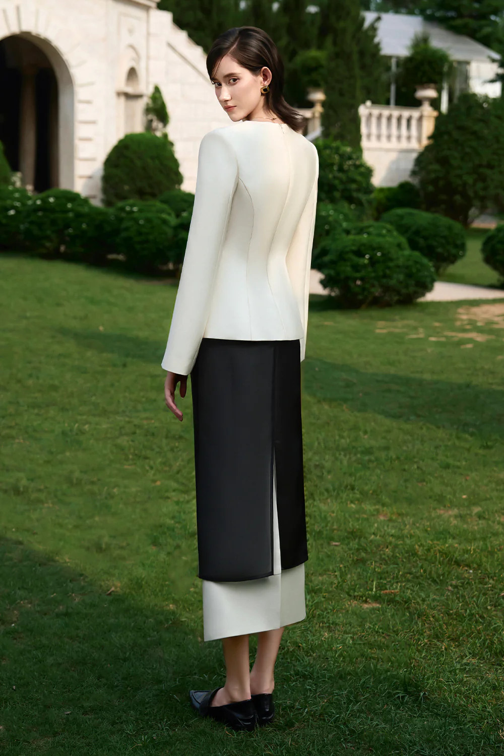 Grace Cape Sleeve Pleated Blazer