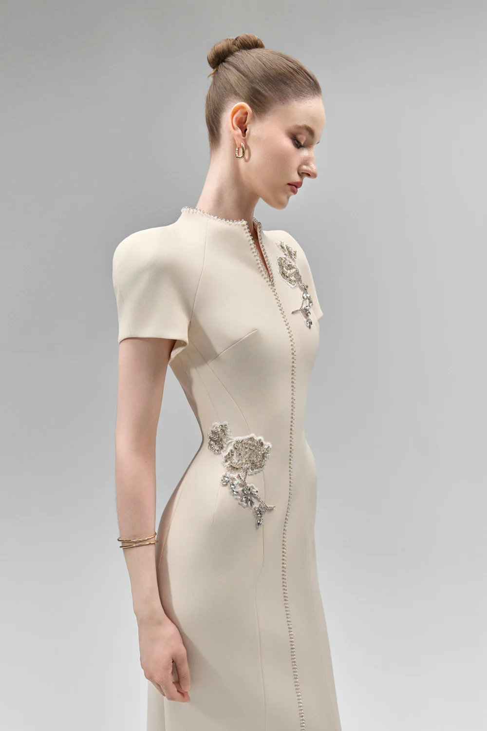 Eirlys Sheath Puffy Sleeved Crepe Floor Length Dress