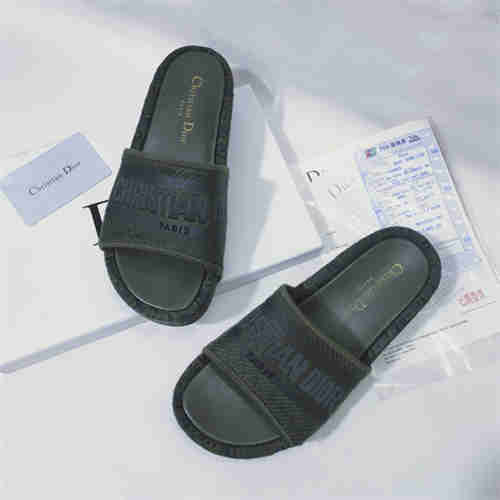 Dio Slipper detail 2