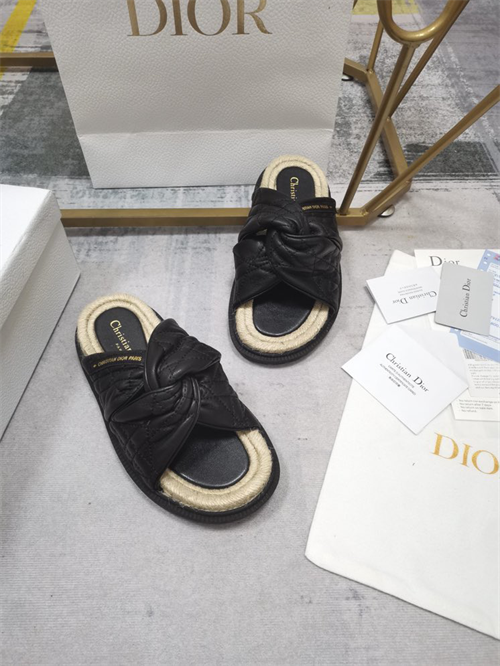 Dio Slipper detail 6