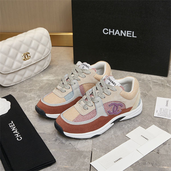 Chanel Sneakers detail 2
