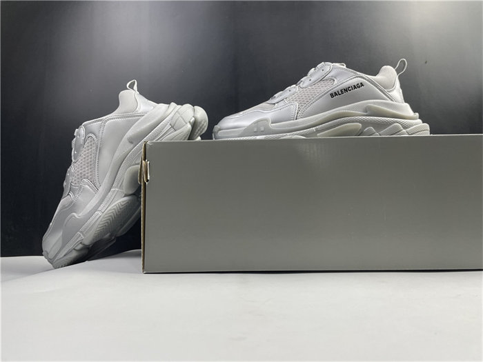 BLCG TRIPLE S SILVER 536737 W2FS2 8100 detail 2