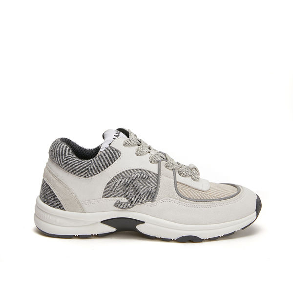 Chanel Sneakers detail 7