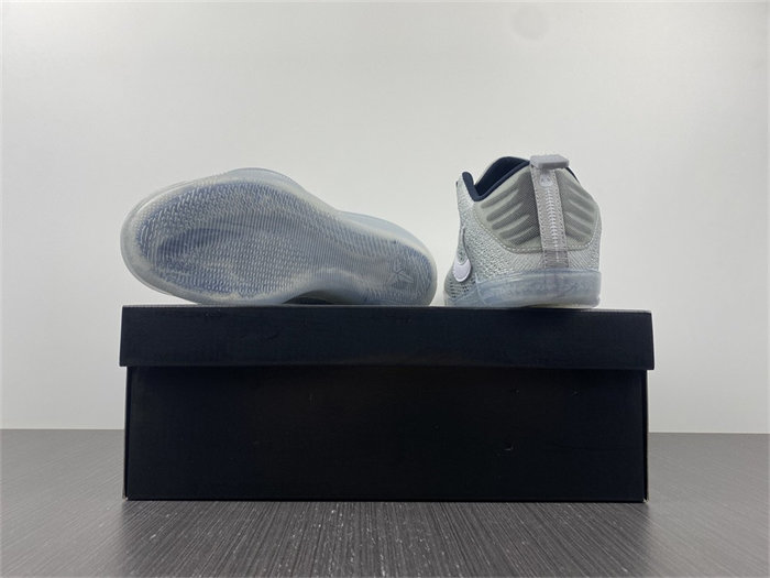 NK Kobe 11 Elite Low 4KB Pale Horse 824483-443 detail 6