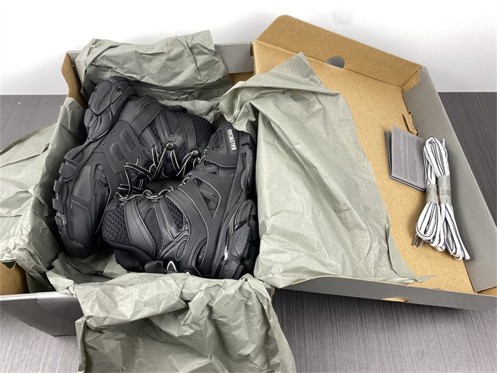 BLCG Track Hike Black Black White 654867 W3CP3 1000 detail 7