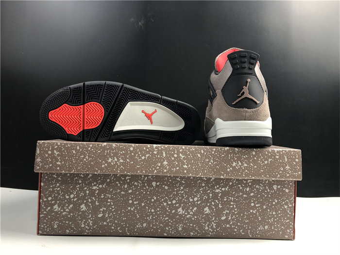 JRD 4 Retro Taupe Haze DJ6249-200 detail 6