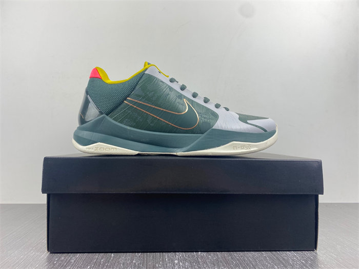 NK Kobe 5 Protro EYBL Girls CD4991-300 detail 4
