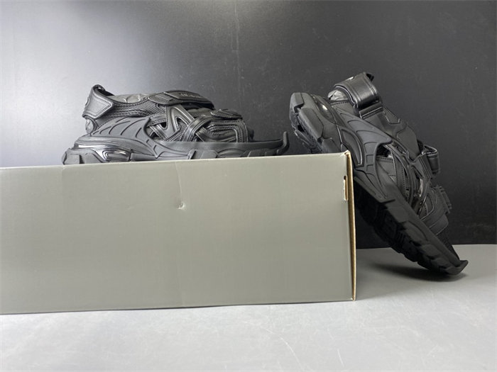 BLCG Track Sandal Black 617542 W2CC1 1000 detail 2
