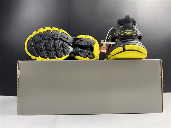 BLCG Track Black Yellow 542023 W3AC1 1070 detail 6