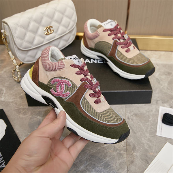 Chanel Sneakers detail 4
