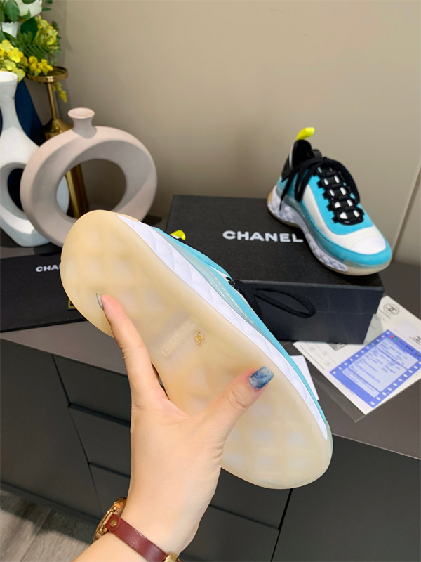 Chanel Sneakers detail 7