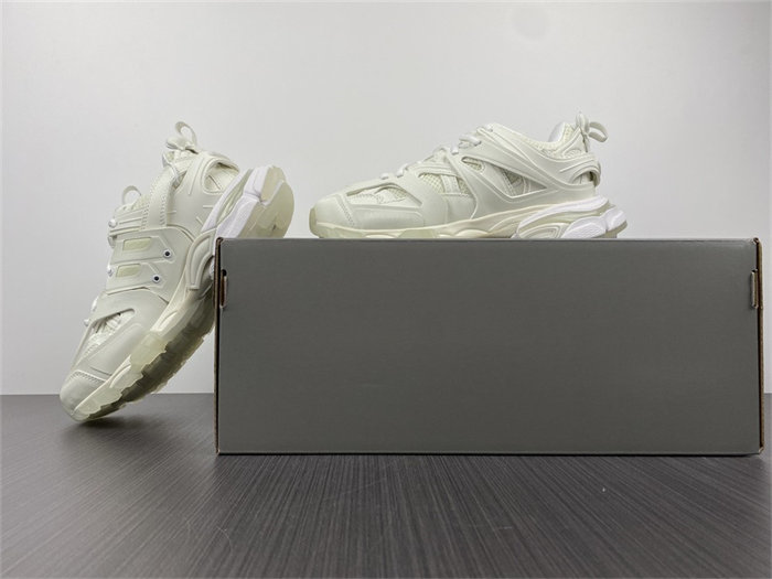 BLCG Track White Glow 542436 W3CR1 9000 detail 2