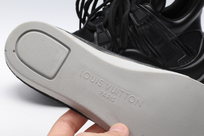 L x V snekaers L000001 detail 16
