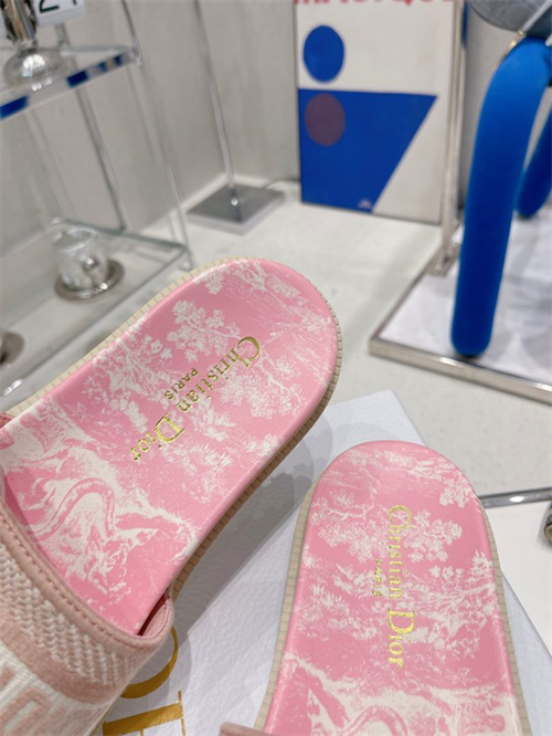 Dio Slipper detail 2