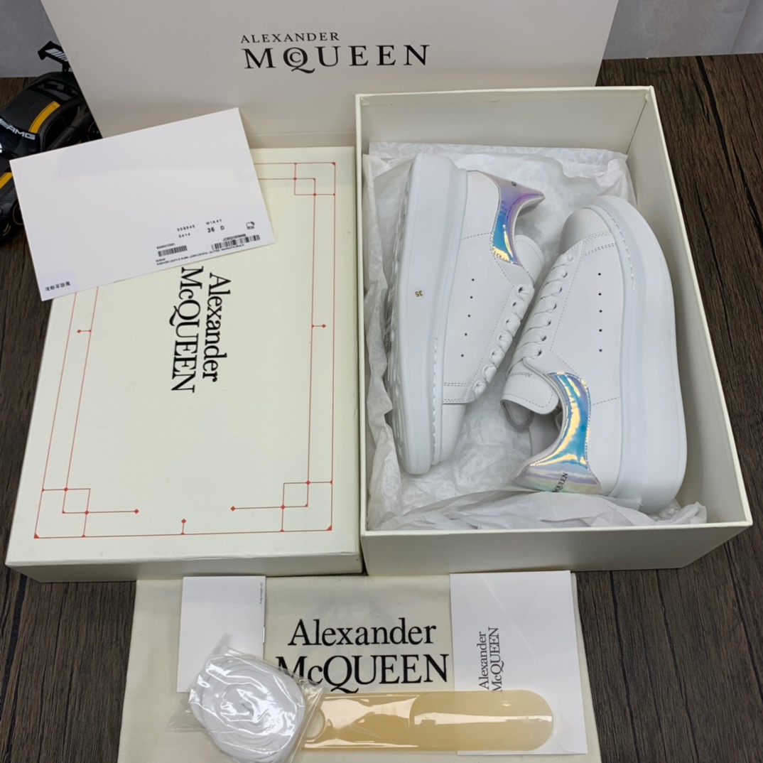 McQuen White Shock Pink 561580WHVI59375 detail 2