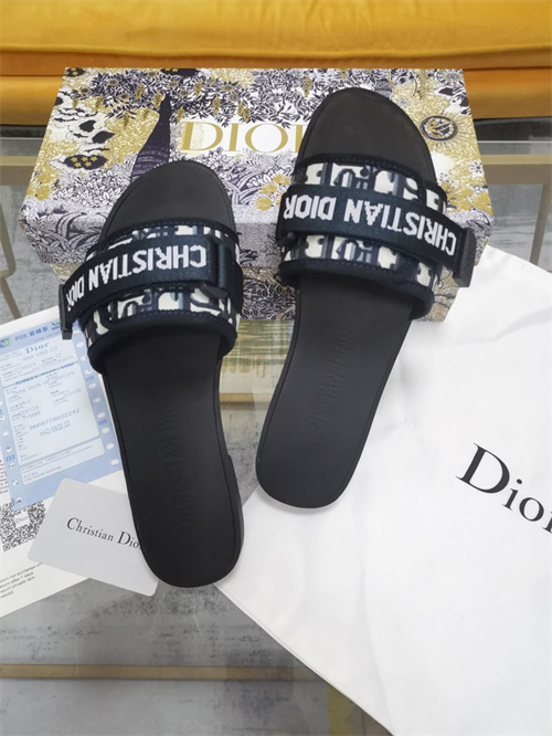 Dio Slipper detail 5