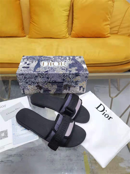Dio Slipper detail 5
