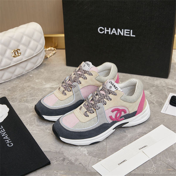 Chanel Sneakers detail 2