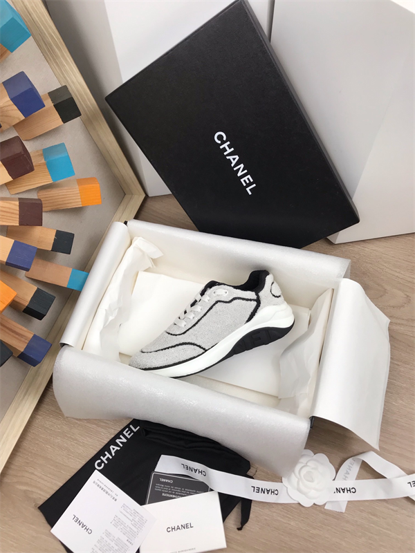 Chanel Sneakers detail 6