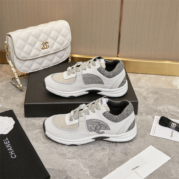 Chanel Sneakers detail 5