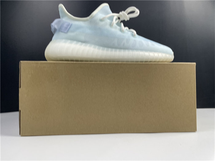 ADS Yeezy Boost 350 V2 Mono Ice GW2869 detail 7