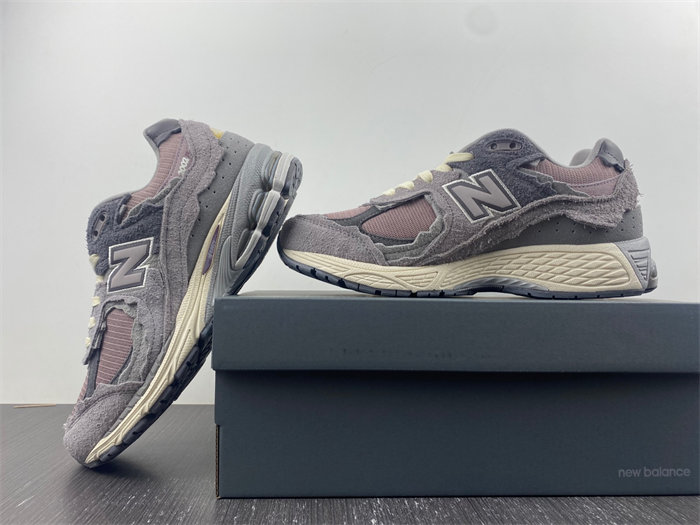 NB 2002R Protection Pack Lunar New Year Dusty Lilac M2002RDY detail 2