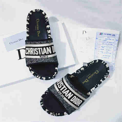 Dio Slipper detail 2