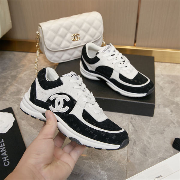 Chanel Sneakers detail 4
