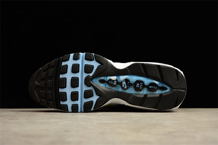 NK Air Max 95 Dave White Fox 872640-600 detail 4