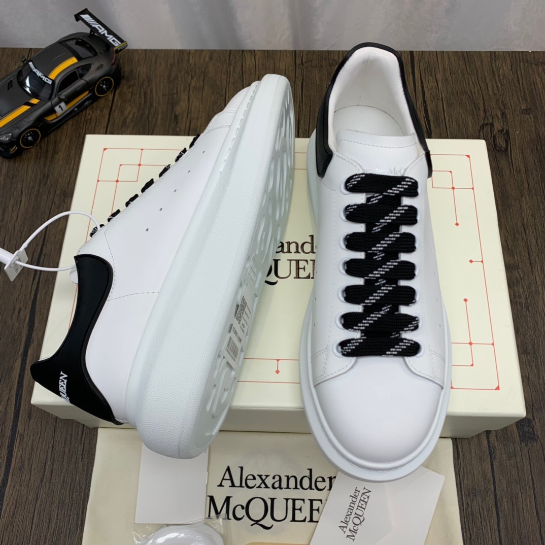 McQuen White Black Laces 621056WHXMT9034 detail 4