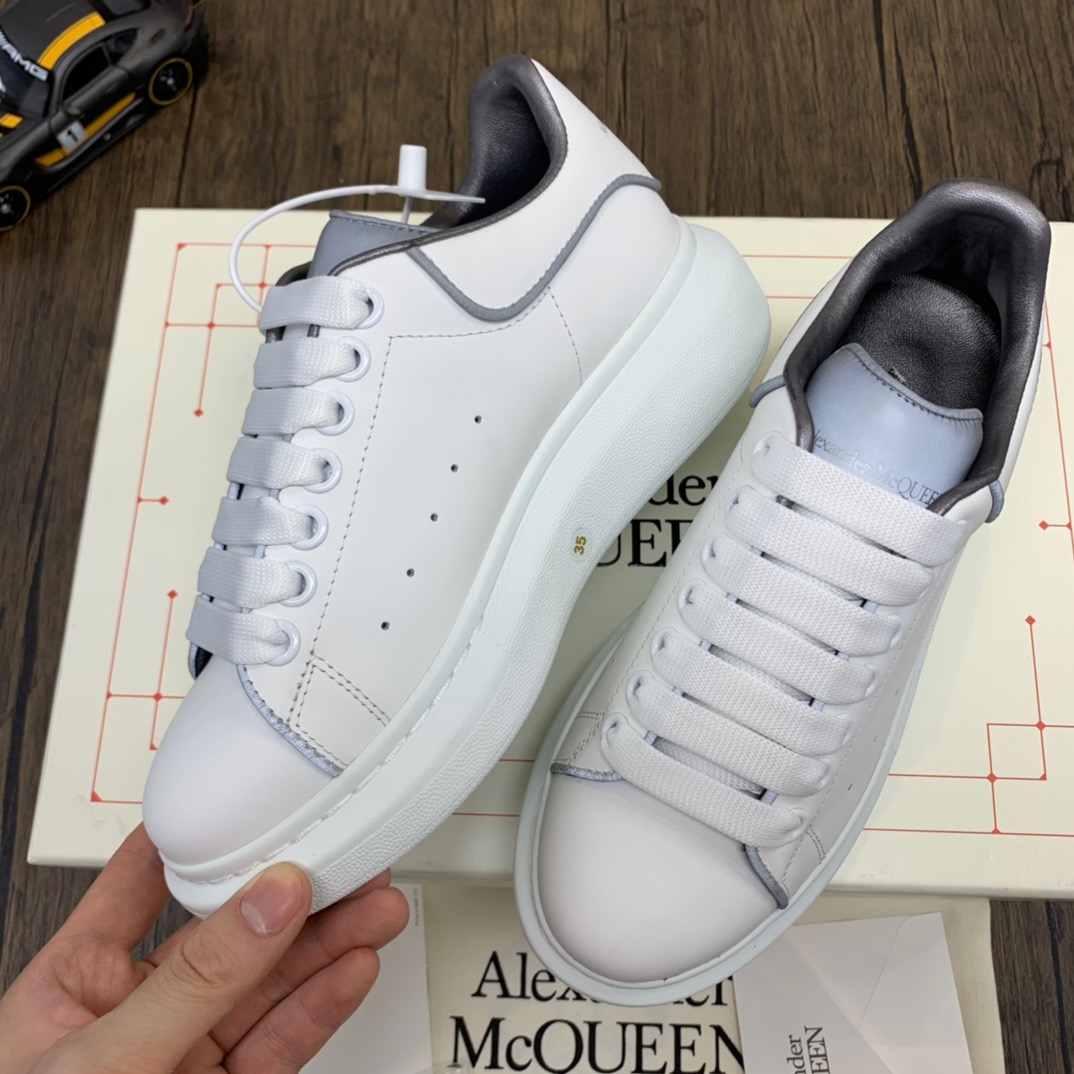 McQuen 561123WHTQK9071 detail 5