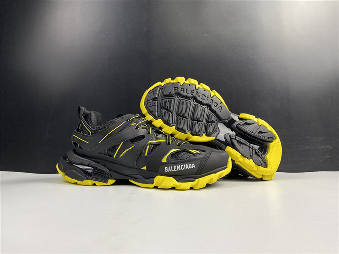 BLCG Track Black Yellow 542023 W3AC1 1070 detail 3