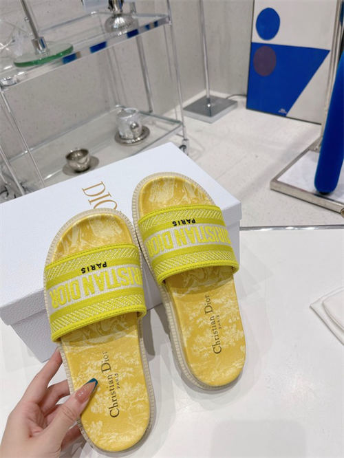 Dio Slipper detail 4