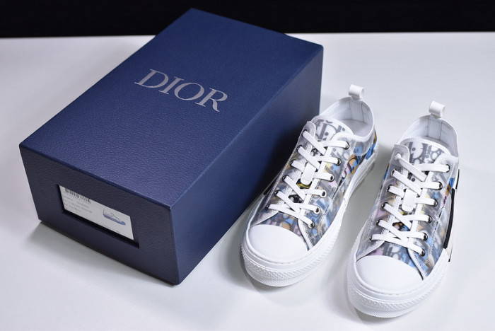 B23 Oblique low Sneakers T004801-1071 detail 6