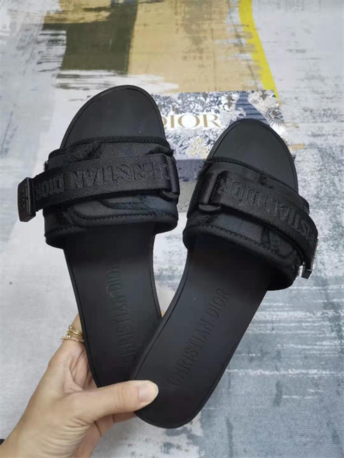 Dio Slipper detail 5