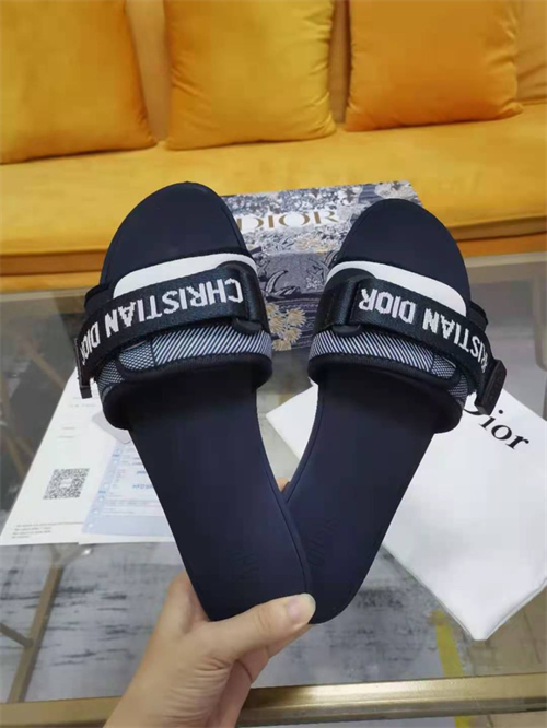 Dio Slipper detail 6