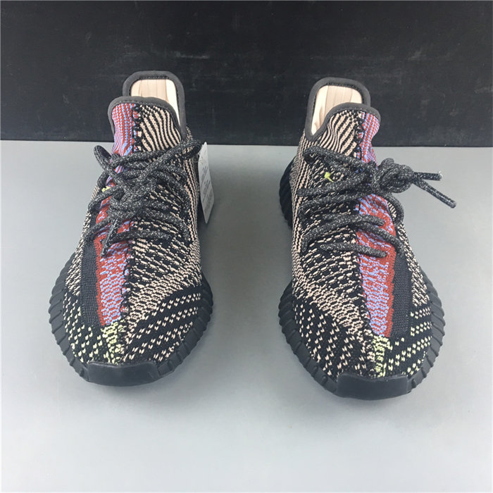 ADS Yeezy Boost 350 V2 Yecheil (Non-Reflective) FW5190 detail 4